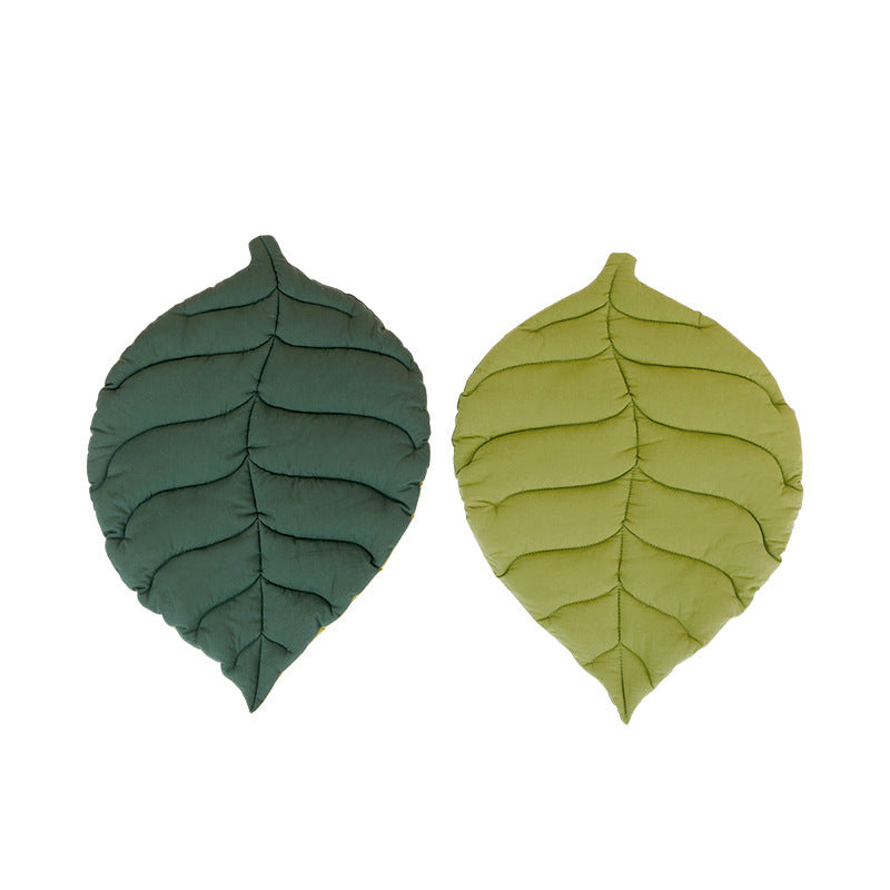 1 Pcs Green Leaf-Shaped Pet Sleeping Mat - Durable, Cat and Dog