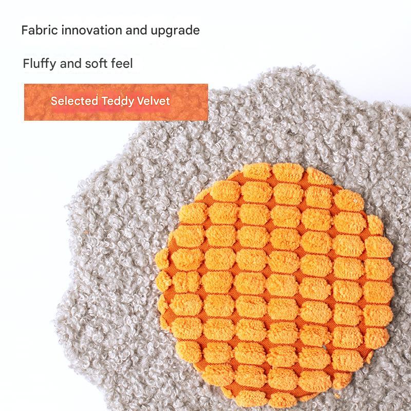 Interactive Cat Scratching Post with Playful Toy Ball - Strawberries
