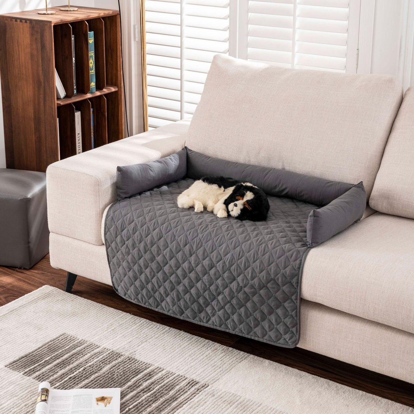 90*120CM Brown Waterproof & Scratch-Resistant Pet Sofa Protector, Pillow